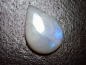 Preview: Regenbogenmondstein 13,87 Ct. Tropfen Cabochon 23 x 16 mm