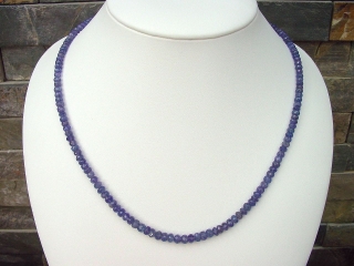 Tanzanite necklace 109,50 Ct. heavy fine quality faceted