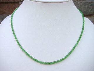 Tsavoritkette 29,60 Ct. feine grüne Tsavorit Granat Kette 48 cm