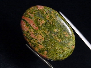 Unakit 32,61 Ct. Oval Cabochon 33 x 23 mm