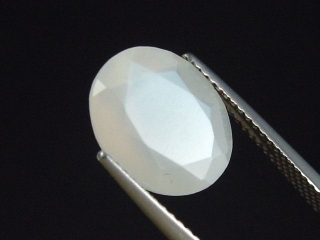 Facet cut Moonstone 3,72 Ct. oval