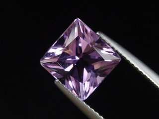 Amethyst 3,37 Ct. Carree 9 x 9 mm Brasilien