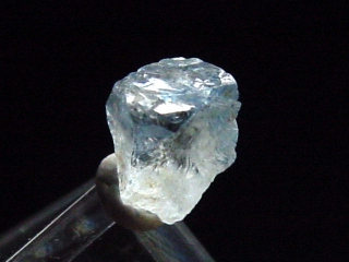 Benitoite crystal 5,5 mm - San Benito Co., California, USA