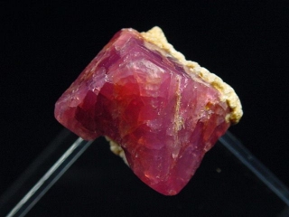 Spinel crystal 20 mm - Morogoro, Tanzania