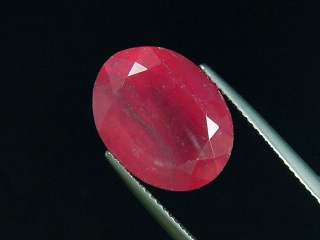 Rhodochrosite 12,97 Ct. faceted cut - Minas Capiniatas, Argentina