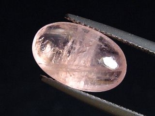 Morganite 5,49 Ct. oval cabochon 14 x 9 mm Brazil