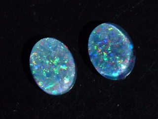 Opal pair 10 x 8 mm oval cabochon triplet - Australia