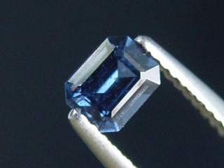 Blauer Spinell 0,58 Ct. Oktagon 5 x 4 mm Sri Lanka