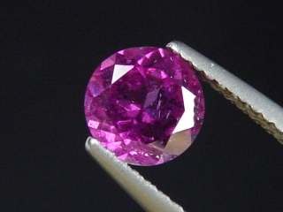 Rhodolite Garnet 1,17 Ct. fine purple round