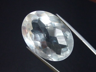 Clear Quartz 38,49 Ct. oval cut