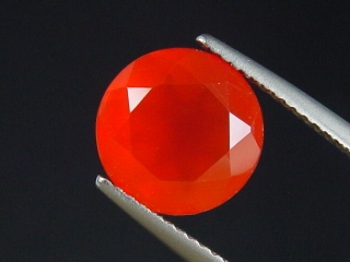 Carnelian 3,23 Ct. glowing orangered round India