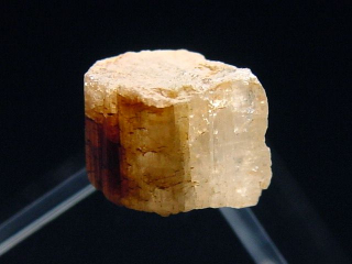 Phenakite crystal 10 mm - Piracicaba, Minas Gerais, Brazil