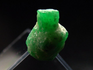 Emerald crystal specimen 20 mm - Muzo, Colombia