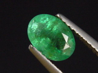 Emerald 1,14 Ct. fine green oval Colombia