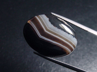 Agate 23,22 ct. banded - cabochon Brazil