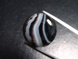 Achat 17,97 Ct. gebändert - Rund Cabochon Brasilien