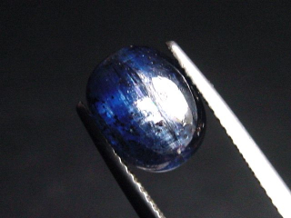 Kyanit / Disthen 3,90 Ct. Oval Cabochon Brasilien