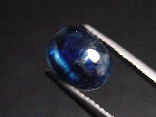 Kyanit / Disthen 4,34 Ct. Oval Cabochon Brasilien