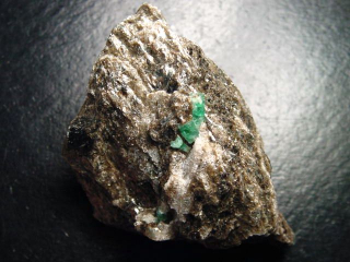 Emerald crystal specimen 54 mm - Habachtal, Austria
