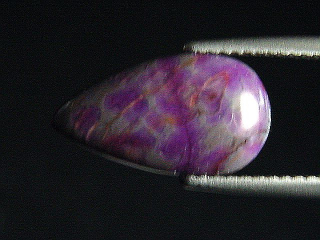 Sugilite 2,81 Ct. pear cabochon