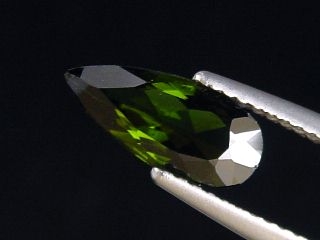 Verdelite / Green Tourmaline 1,35 Ct. pear 11 x 5 mm Brazil