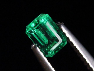 Emerald 0,48 Ct. finest green octagon