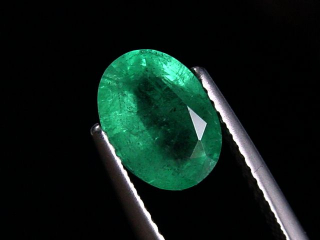 Emerald 1,52 Ct. fine green oval