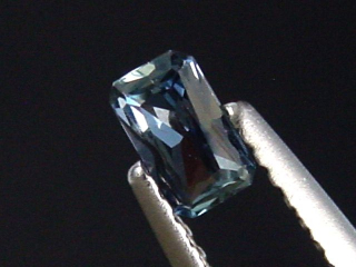 Saphir stahlblau 0,32 Ct. Naturfarbe Oktagon Tansania