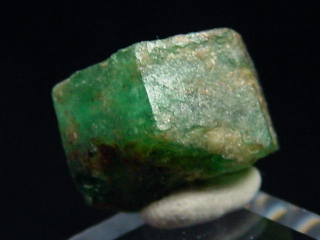 Emerald crystal 13,5 mm fine green - Muzo, Colombia