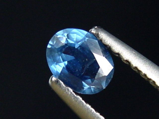 Blauer Saphir 0,41 Ct. Oval 5 x 4 mm Sri Lanka