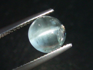 Aquamarine cat's eye 2,27 Ct. cabochon Brazil