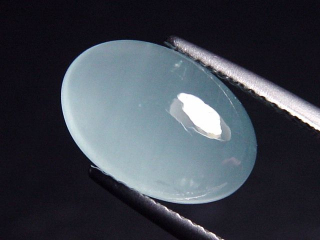 Aquamarin 4,56 Ct. oval cabochon