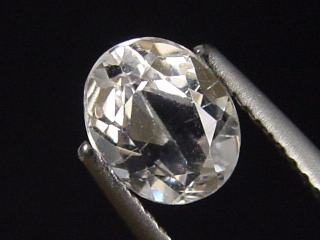 Spodumen 1,41 Ct. Oval 8 x 6 mm Brasilien