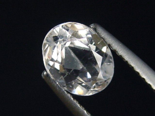 Spodumen 1,41 Ct. Oval 8 x 6 mm Brasilien