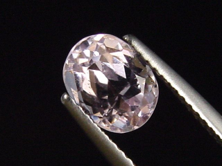 Kunzite 1,97 Ct. oval Brazil