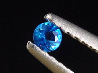 Hauyne / Hauynite 0,06 Ct. 2,5 mm round - Ettringen, Eifel, Germany