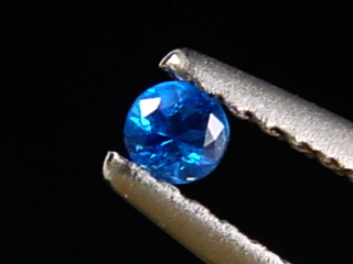 Hauyn / Hauynit 0,06 Ct. 2,5 mm Rund - Ettringen, Eifel, Deutschland