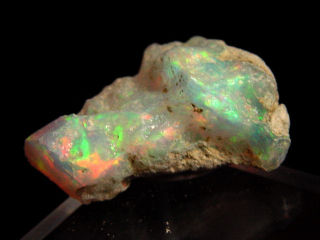 Edelopal roh / Opal Rohstein 23 mm feiner bunter Schimmer