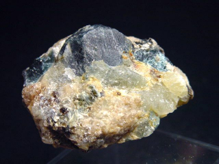 Sapphirine specimen 44 mm - Fort Dauphin, Madag.