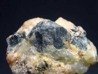 Sapphirine specimen 44 mm - Fort Dauphin, Madag.