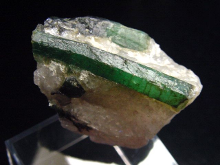 Emerald specimen 43 mm - Teofilo Otoni, Brazil