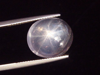 Star Rose Quartz 10,75 Ct. cabochon cut