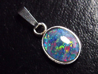 Opal pendant 10 x 8 mm oval cabochon triplet - Australia