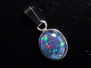 Opal pendant 10 x 8 mm oval cabochon triplet - Australia