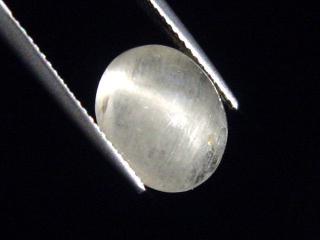 Enstatite cat's eye 5,70 Ct. colorless Sri Lanka