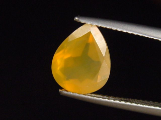 Feueropal 2,16 Ct. Tropfen 11 x 9 mm Mexiko