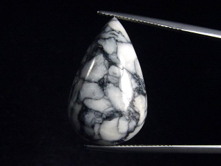 Magnesite 26,80 Ct. cabochon cut - Hohentauern, Austria