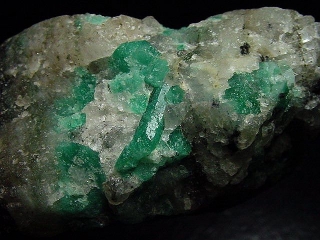 Emerald specimen 70 mm rich - Haramosh mtns., Gilgit, Pak.