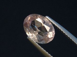 Sultanit / Diaspor 2,21 Ct. Oval Farbwechsel Türkei