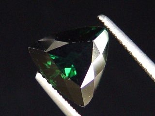 Verdelite / green Tourmaline 2,49 Ct. trillion 9,5 x 9 mm Brazil